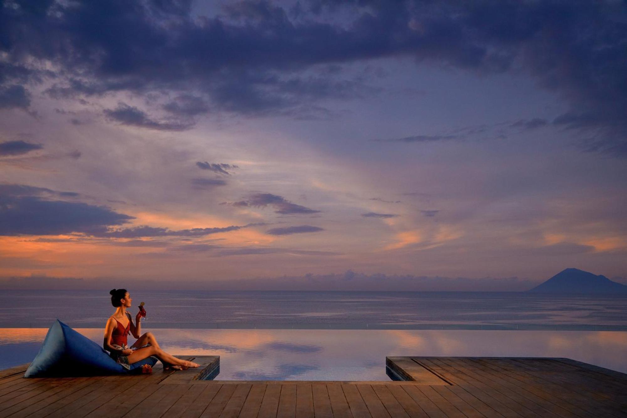 Four Points By Sheraton Manado Exteriér fotografie